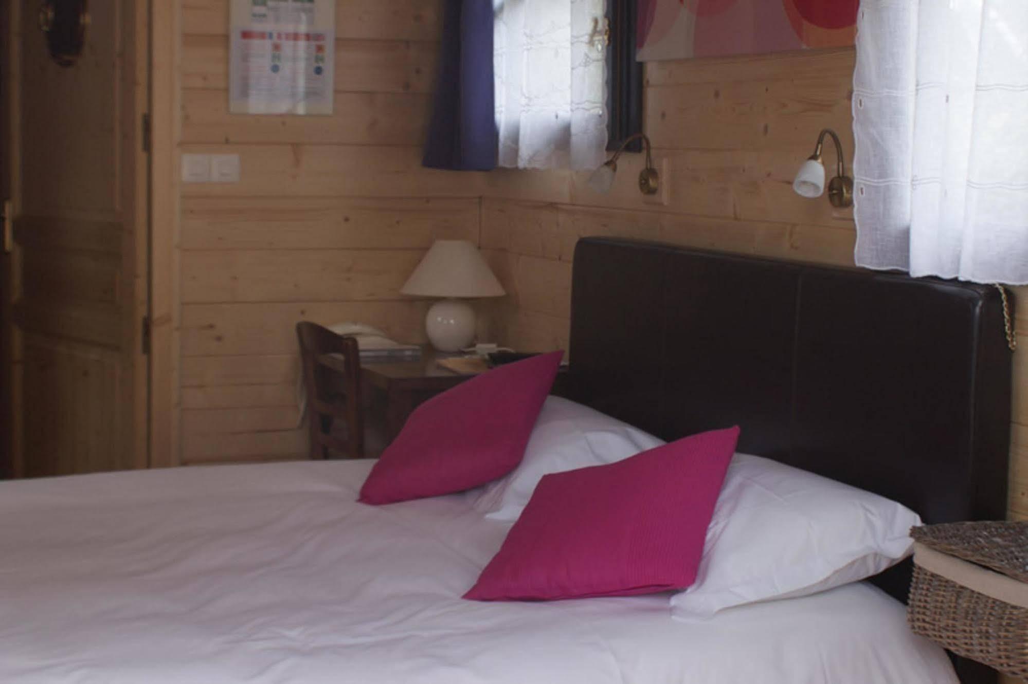 Auberge La Tomette, The Originals Relais 비트락 외부 사진